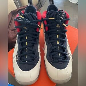 Nike Little Posite One
Boys' Grade School